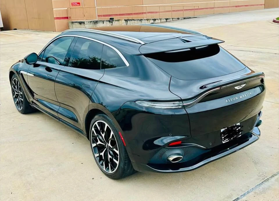 2021 Aston Martin DBX - Image 11 of 20
