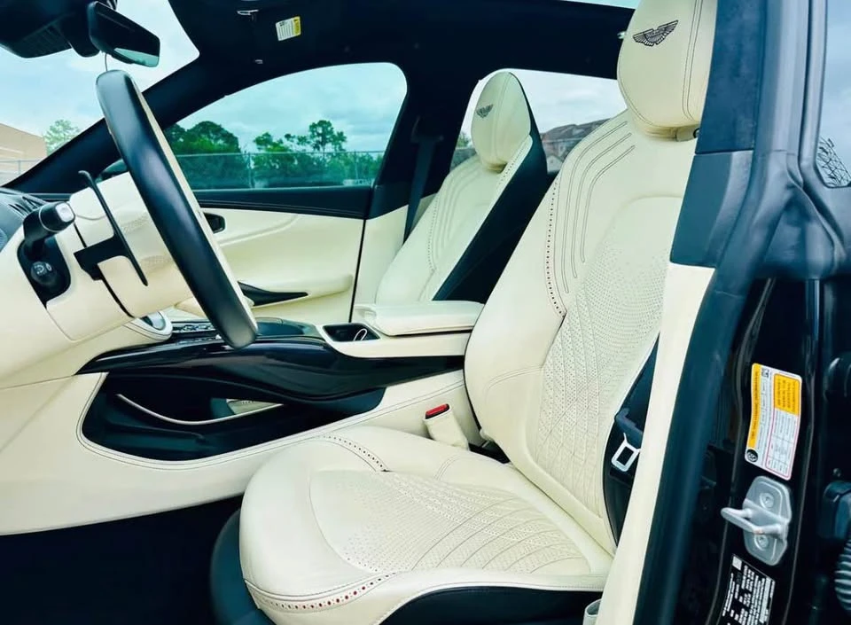 2021 Aston Martin DBX - Image 16 of 20