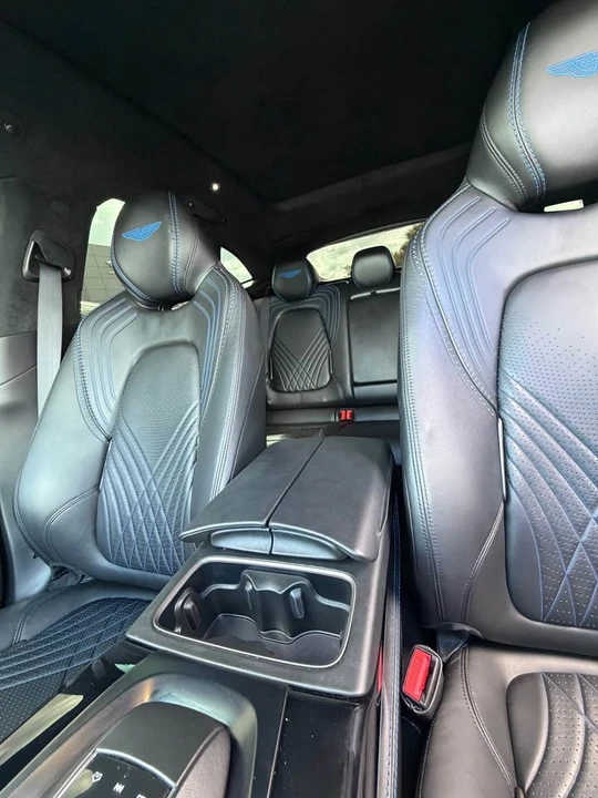 2021 Aston Martin DBX - Image 7 of 18