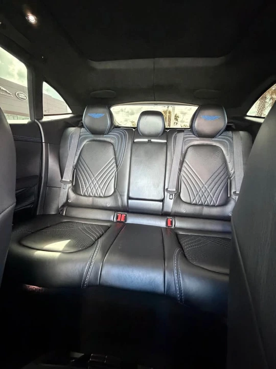 2021 Aston Martin DBX - Image 9 of 18