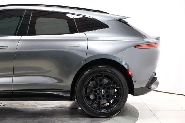 2021 Aston Martin DBX - Image 9 of 31