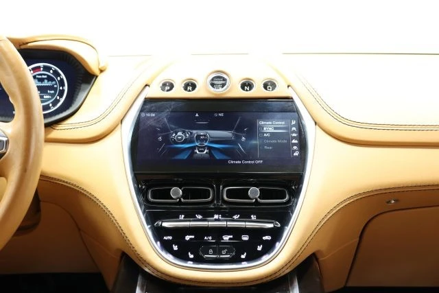 2021 Aston Martin DBX - Image 30 of 31