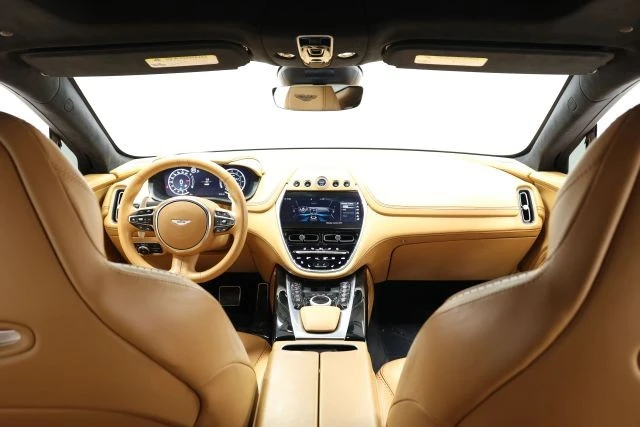 2021 Aston Martin DBX - Image 26 of 31