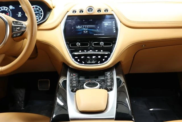 2021 Aston Martin DBX - Image 29 of 31
