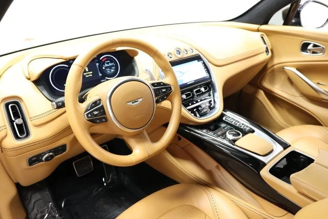 2021 Aston Martin DBX - Image 2 of 31
