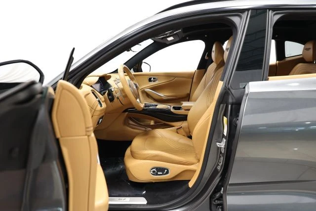 2021 Aston Martin DBX - Image 14 of 31