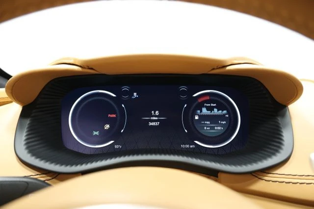 2021 Aston Martin DBX - Image 29 of 31