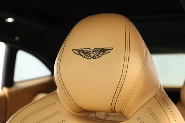 2021 Aston Martin DBX - Image 19 of 31