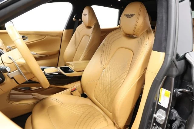 2021 Aston Martin DBX - Image 17 of 31