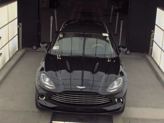 2021 Aston Martin DBX - Image 9 of 14
