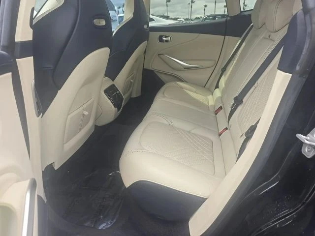 2021 Aston Martin DBX - Image 7 of 14