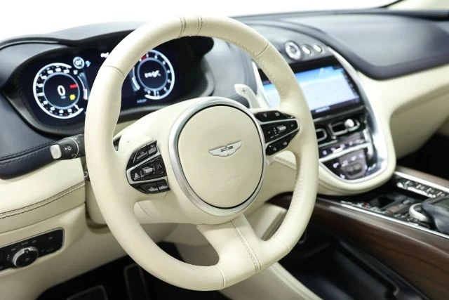 2021 Aston Martin DBX - Image 30 of 31