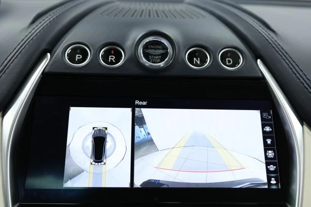 2021 Aston Martin DBX - Image 30 of 31