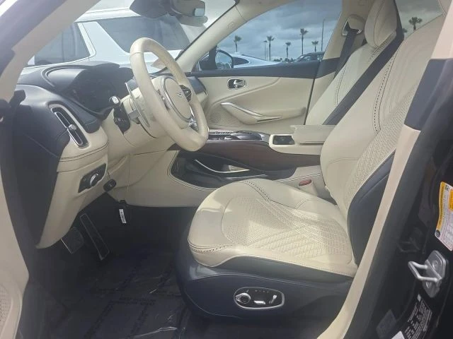 2021 Aston Martin DBX - Image 2 of 14