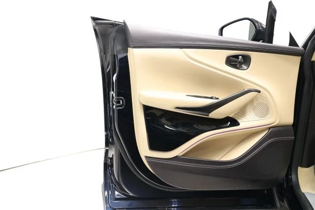 2021 Aston Martin DBX - Image 9 of 21