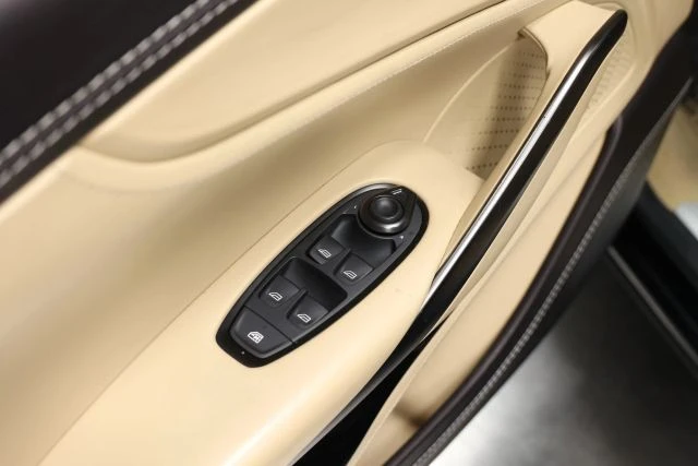 2021 Aston Martin DBX - Image 11 of 21