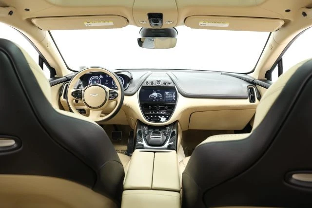 2021 Aston Martin DBX - Image 30 of 31