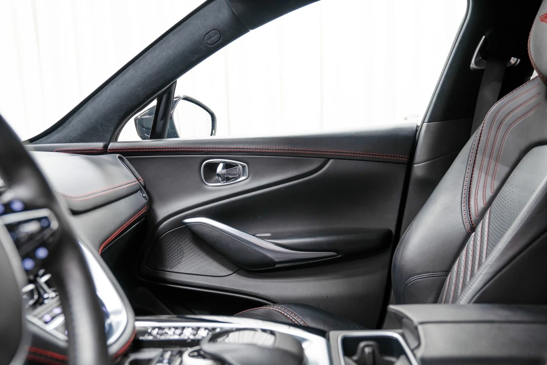 2021 Aston Martin DBX - Image 14 of 21