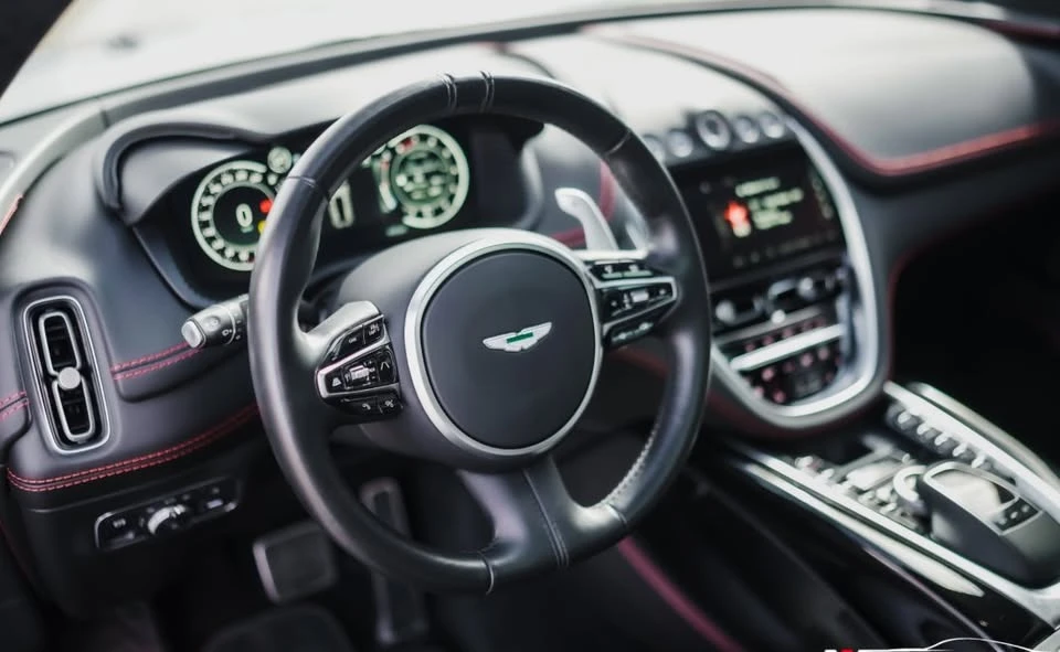 2021 Aston Martin DBX - Image 6 of 8