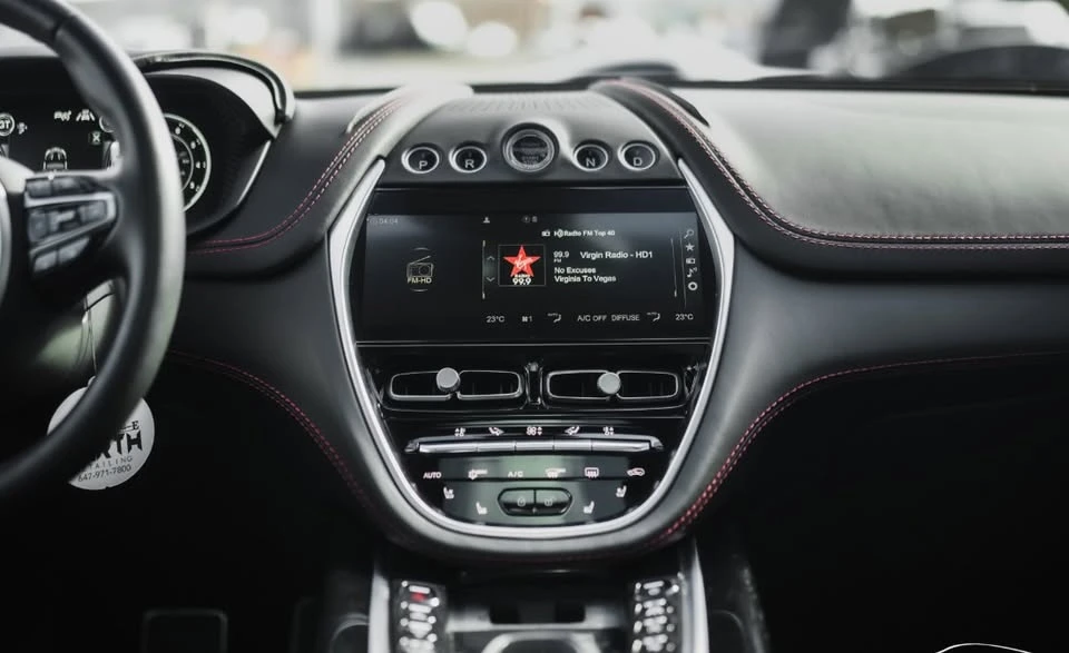 2021 Aston Martin DBX - Image 7 of 8