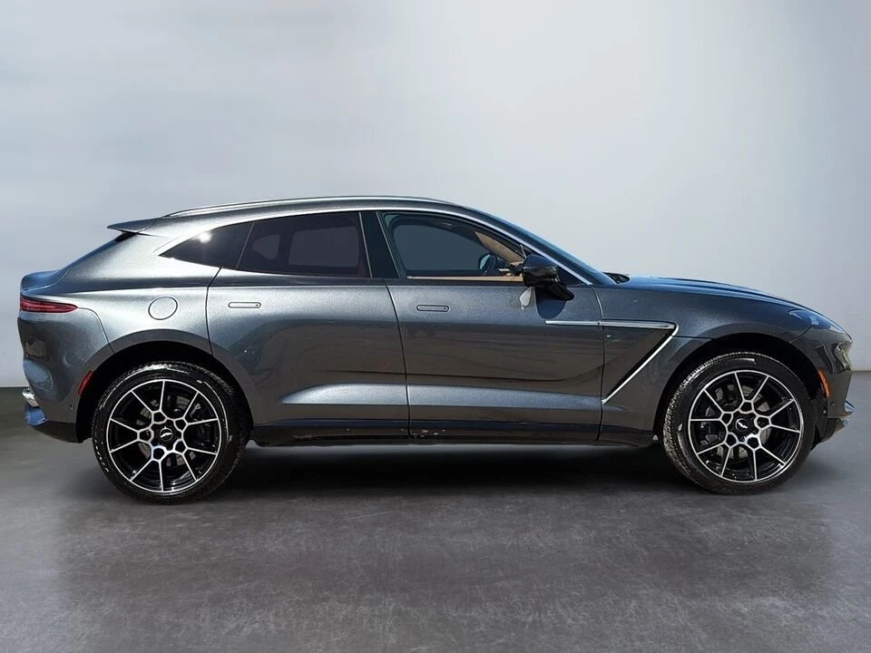 2021 Aston Martin DBX - Image 11 of 20