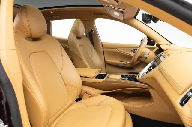 2021 Aston Martin - Image 4 of 4