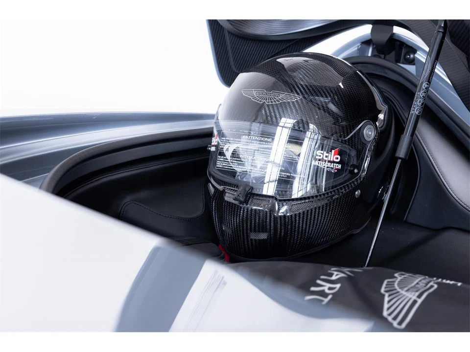 2021 Aston Martin V12 Vantage (2022+) - Image 28 of 31