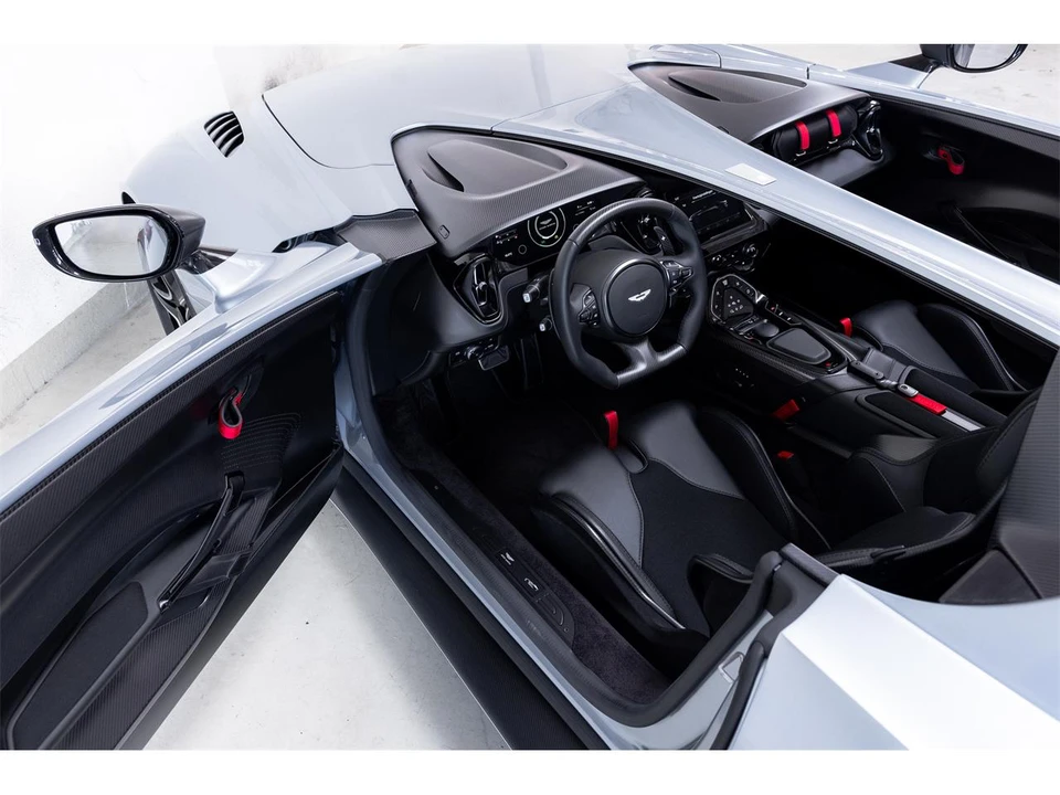 2021 Aston Martin V12 Vantage (2022+) - Image 8 of 31
