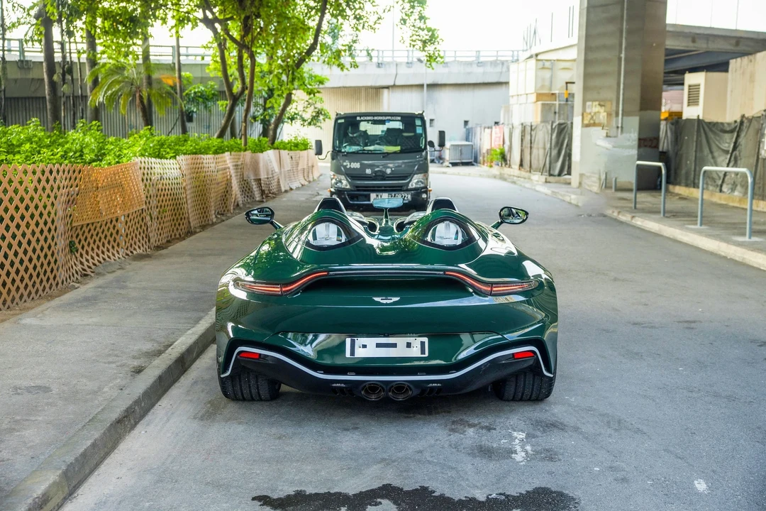 2021 Aston Martin Vantage - Image 14 of 21
