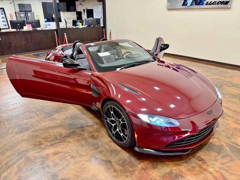 2021 Aston Martin V8 Vantage (2019+) - Image 1 of 19