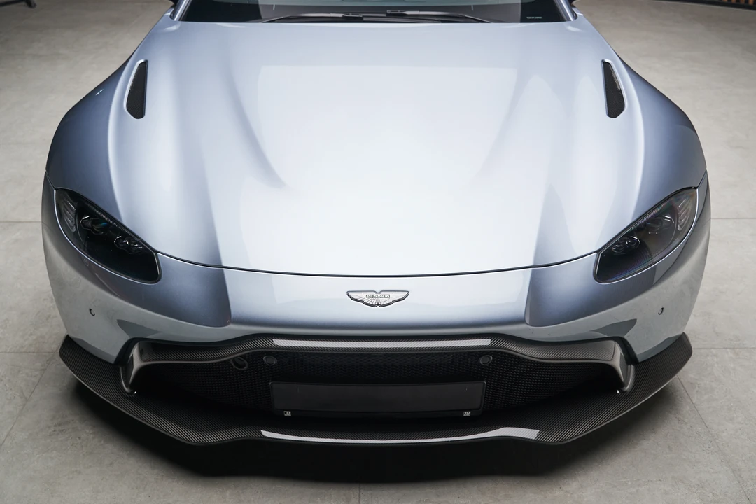 2021 Aston Martin V8 Vantage (2019+) - Image 2 of 31