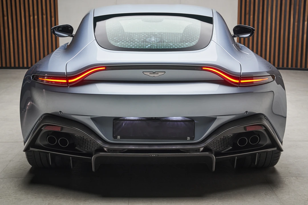 2021 Aston Martin V8 Vantage (2019+) - Image 5 of 31