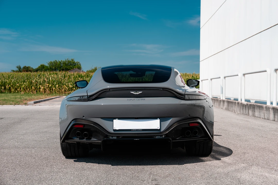 2021 Aston Martin V8 Vantage (2019+) - Image 13 of 31