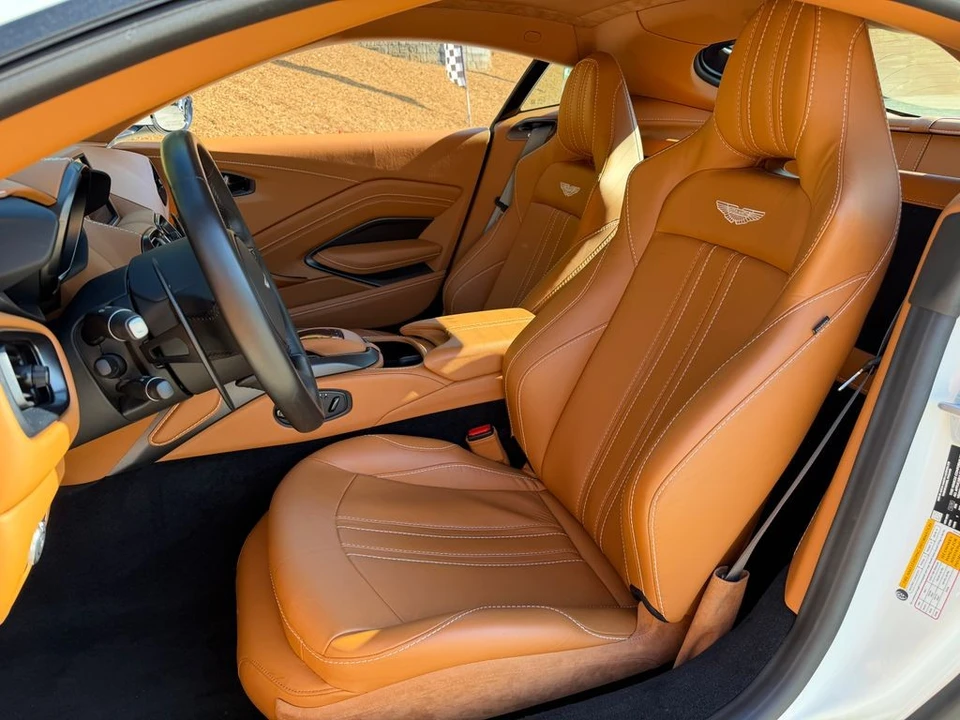 2021 Aston Martin V8 Vantage (2019+) - Image 14 of 31