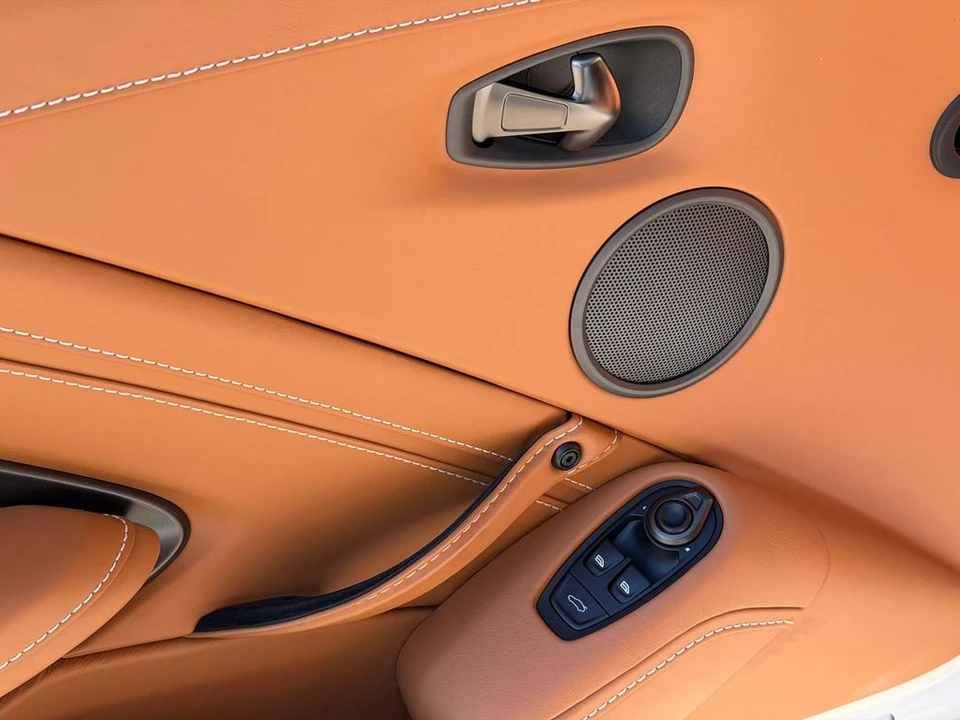 2021 Aston Martin V8 Vantage (2019+) - Image 25 of 31