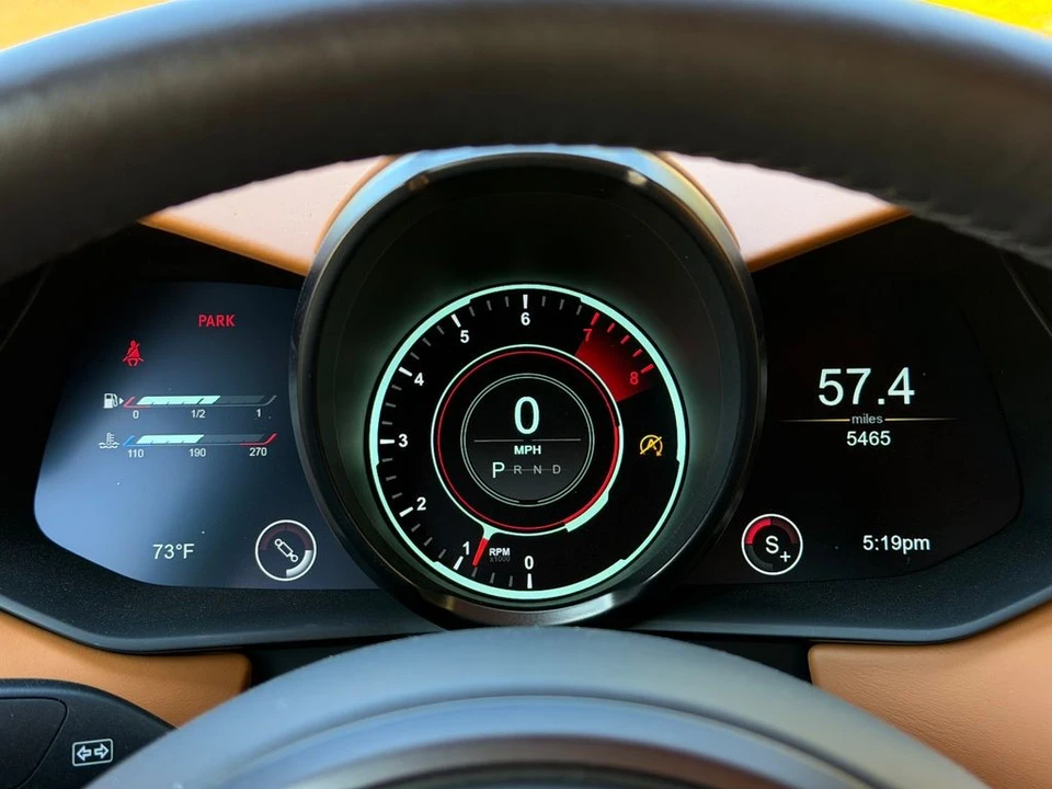 2021 Aston Martin V8 Vantage (2019+) - Image 7 of 31