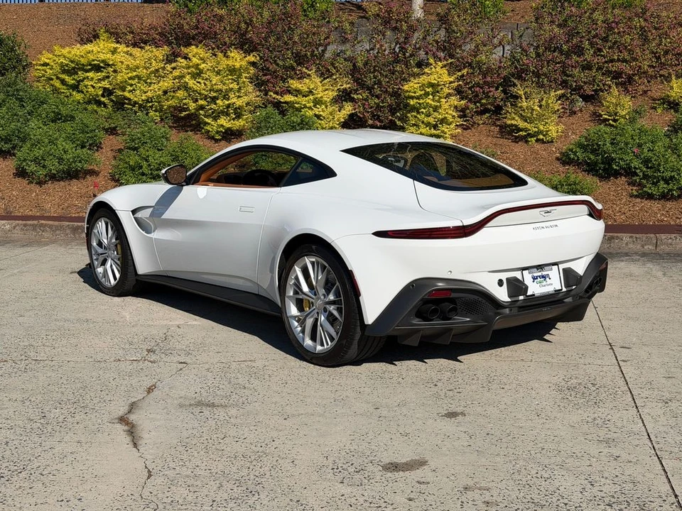 2021 Aston Martin V8 Vantage (2019+) - Image 2 of 31