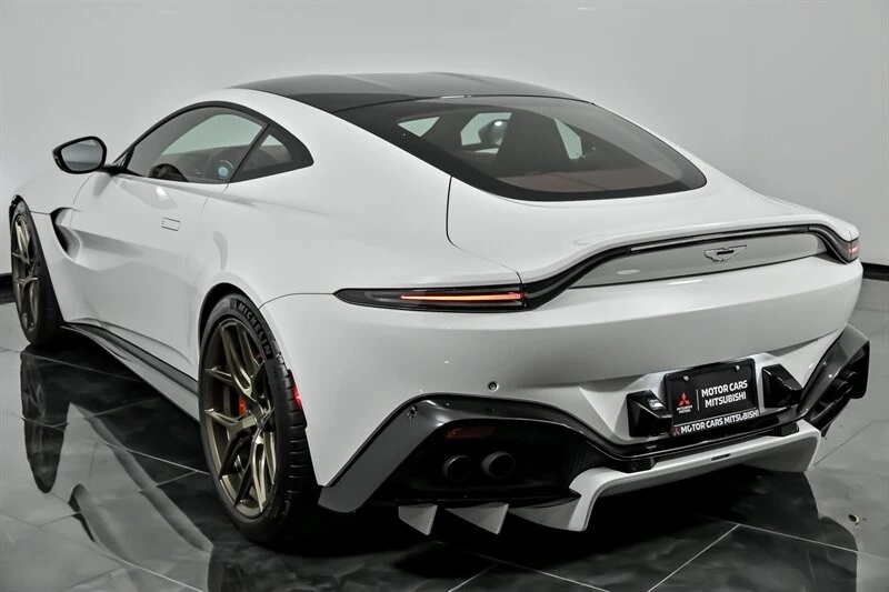 2021 Aston Martin V8 Vantage (2019+) - Image 9 of 21