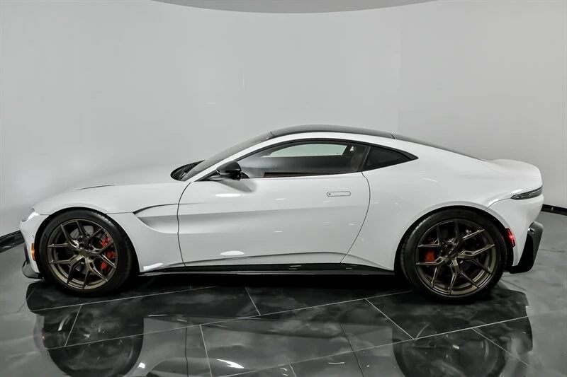 2021 Aston Martin V8 Vantage (2019+) - Image 7 of 21