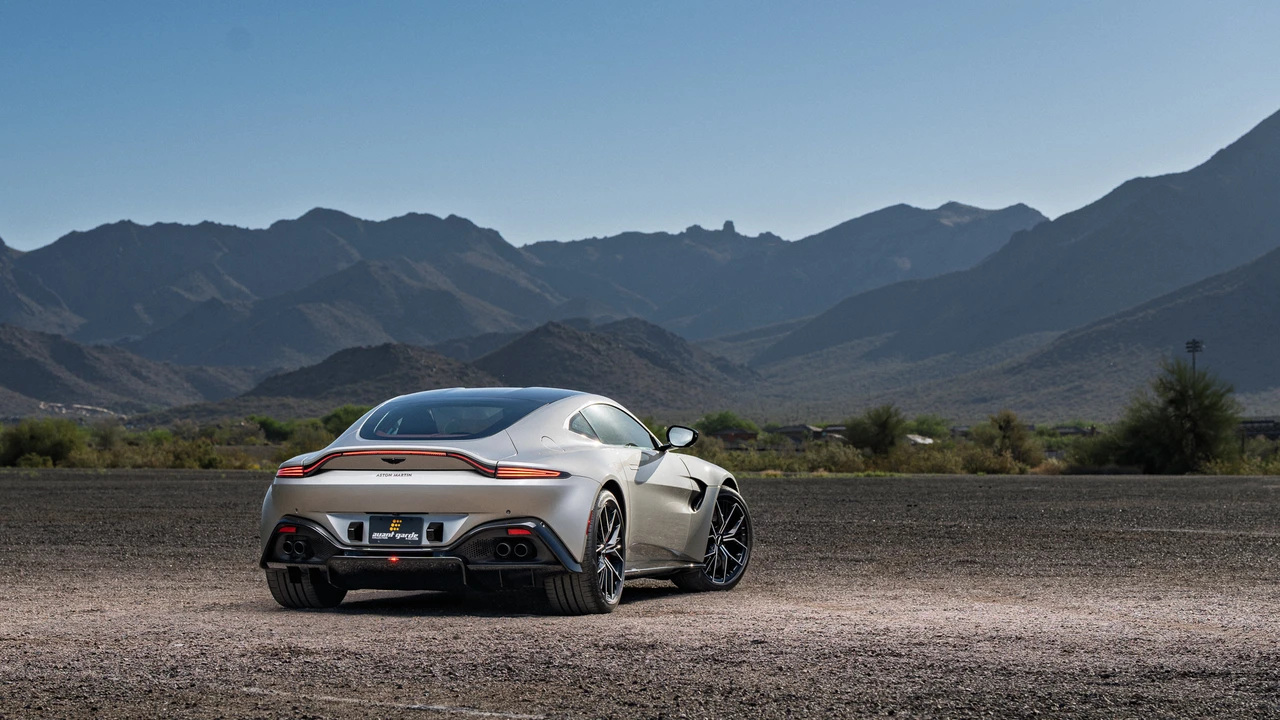 2021 Aston Martin V8 Vantage (2019+) - Image 19 of 31
