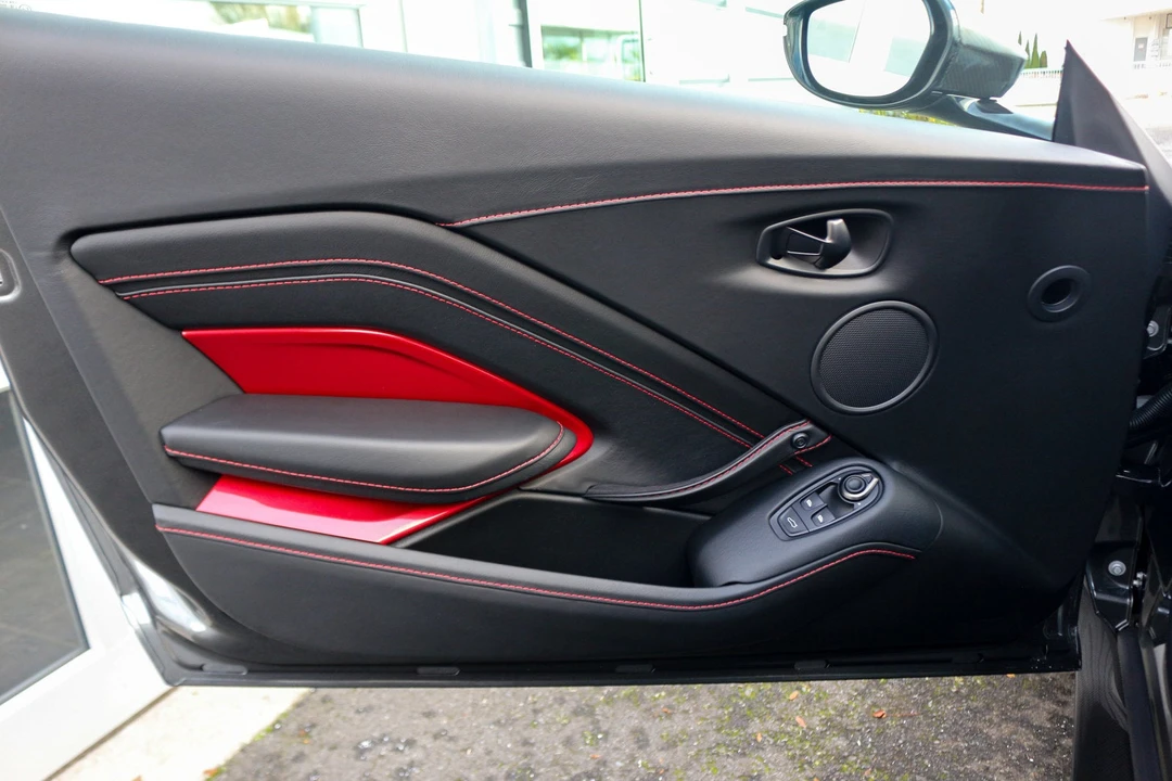 2021 Aston Martin V8 Vantage (2019+) - Image 7 of 31