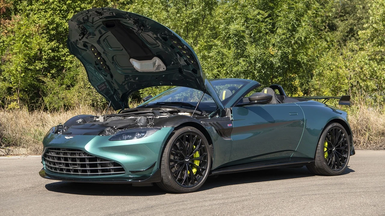 2021 Aston Martin V8 Vantage (2019+) - Image 17 of 31