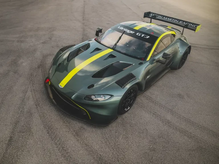 2021 Aston Martin Vantage - Image 7 of 31