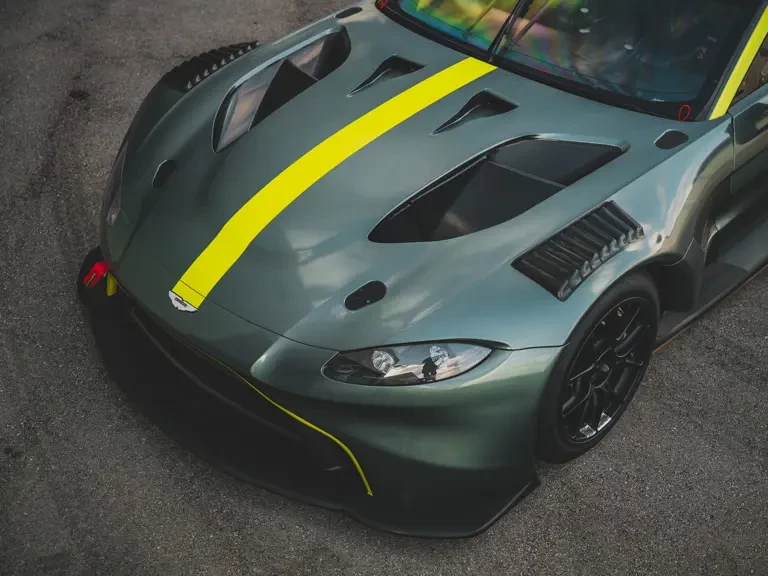 2021 Aston Martin Vantage - Image 21 of 31