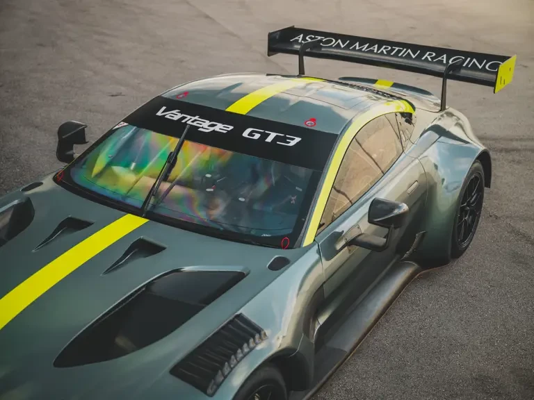 2021 Aston Martin Vantage - Image 22 of 31