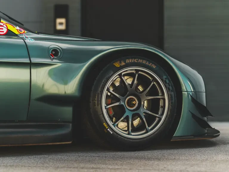 2021 Aston Martin Vantage - Image 25 of 31