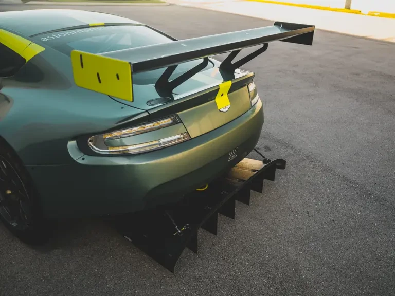 2021 Aston Martin Vantage - Image 17 of 31