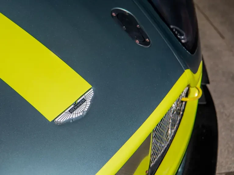 2021 Aston Martin Vantage - Image 27 of 31