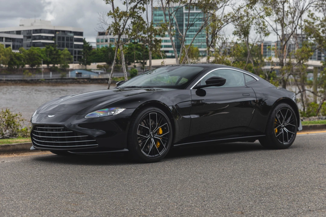 2021 Aston Martin V8 Vantage (2019+) - Image 10 of 31