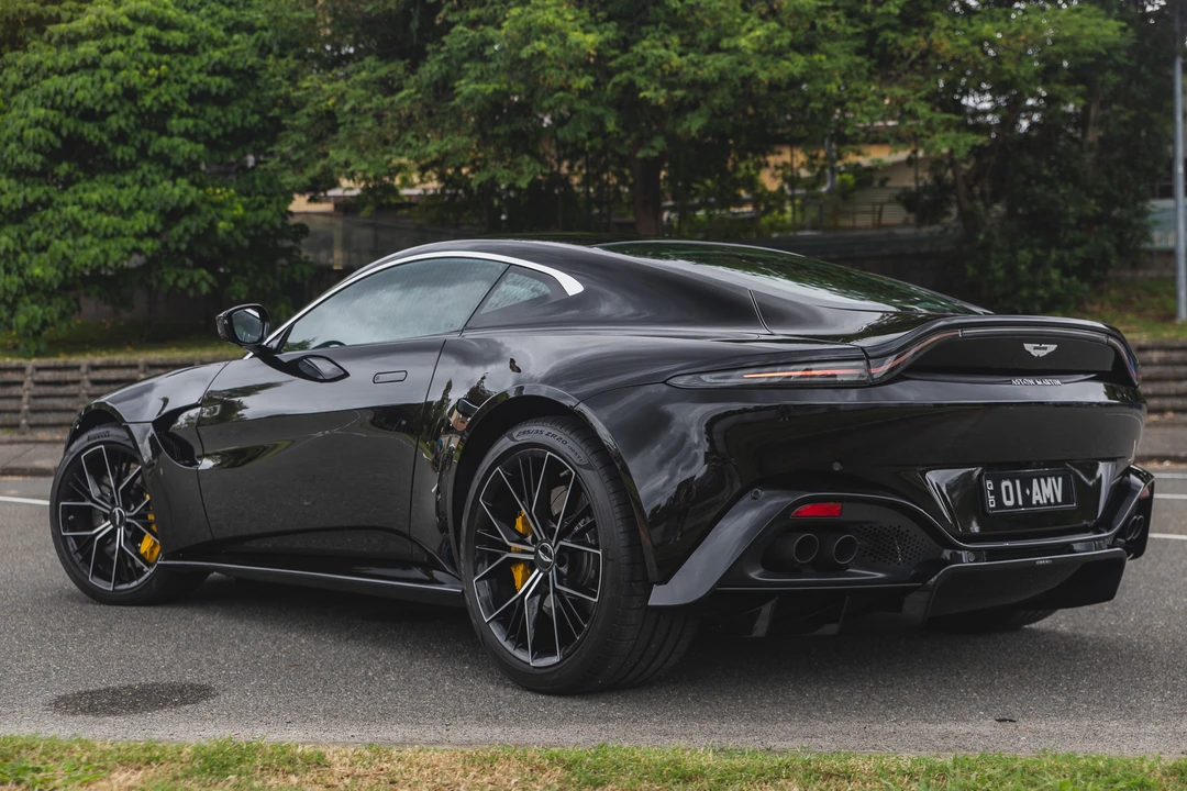 2021 Aston Martin V8 Vantage (2019+) - Image 8 of 31